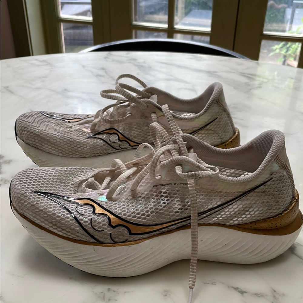 Saucony endorphin pro 3